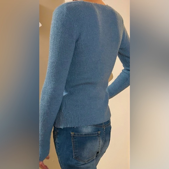 💫SHEIN Relaxiva Ribbeb Unicolor Plain V-Neck Women’s Sweater - Picture 4 of 10